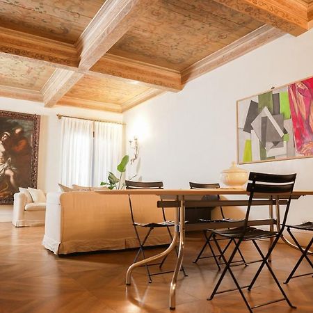 Ht - Casa Del Pittore In Piazza Delle Erbe 파도바 외부 사진