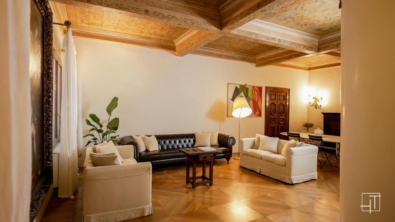 Ht - Casa Del Pittore In Piazza Delle Erbe 파도바 외부 사진