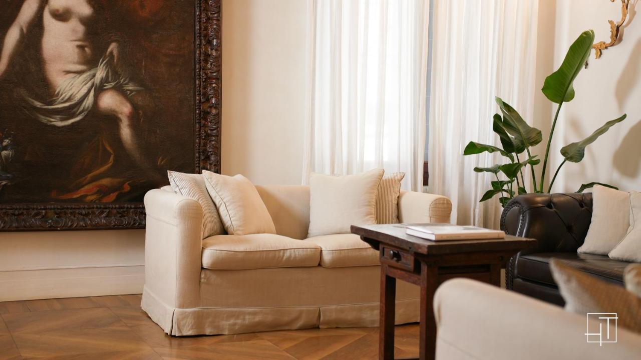 Ht - Casa Del Pittore In Piazza Delle Erbe 파도바 외부 사진