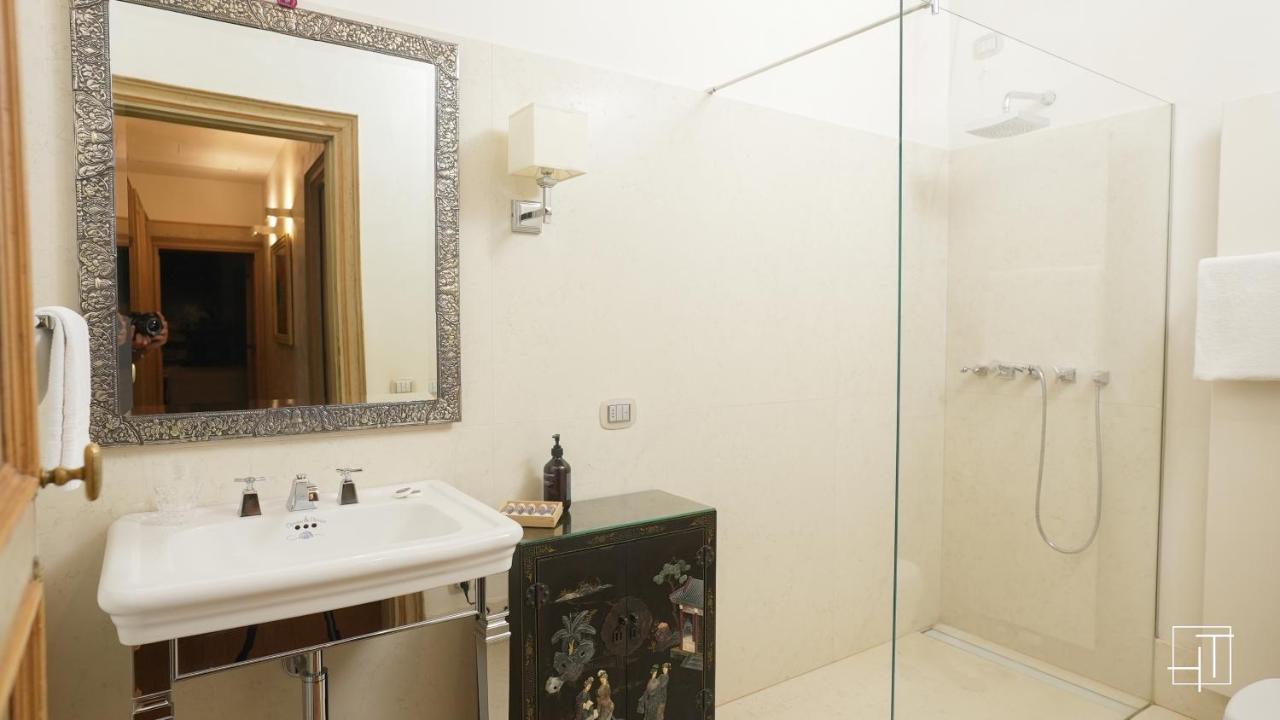Ht - Casa Del Pittore In Piazza Delle Erbe 파도바 외부 사진
