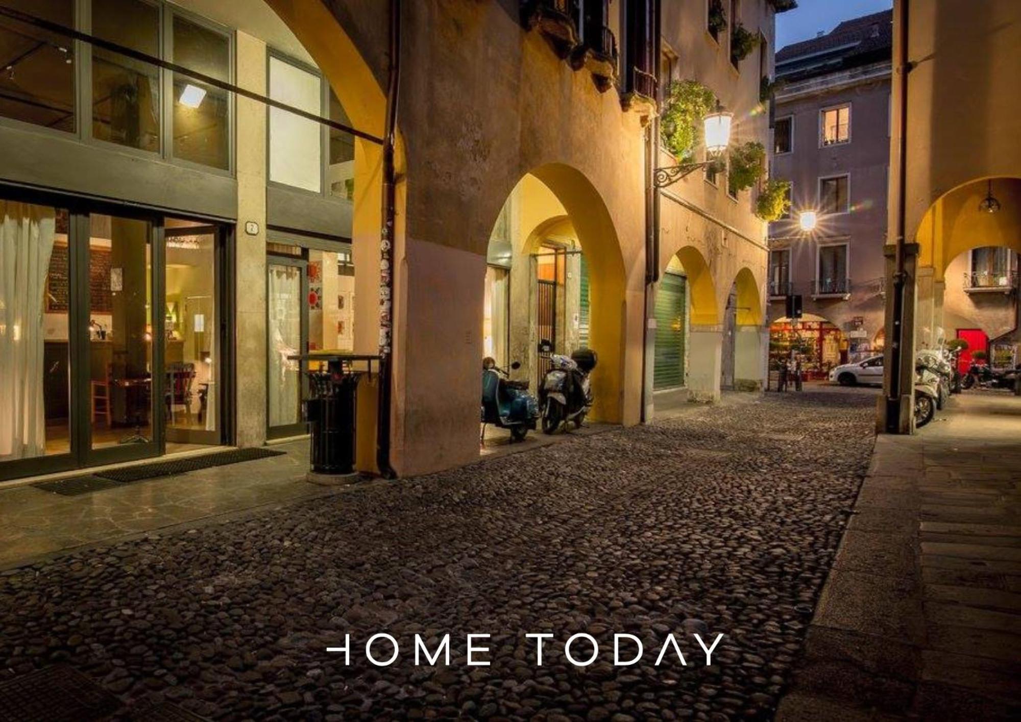 Ht - Casa Del Pittore In Piazza Delle Erbe 파도바 외부 사진
